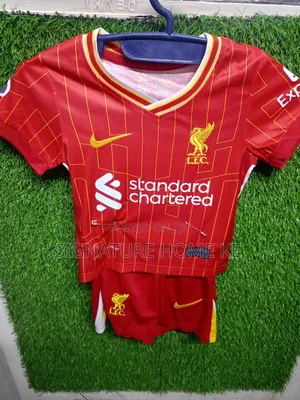 Liverpool Kids Jersey + Shorts