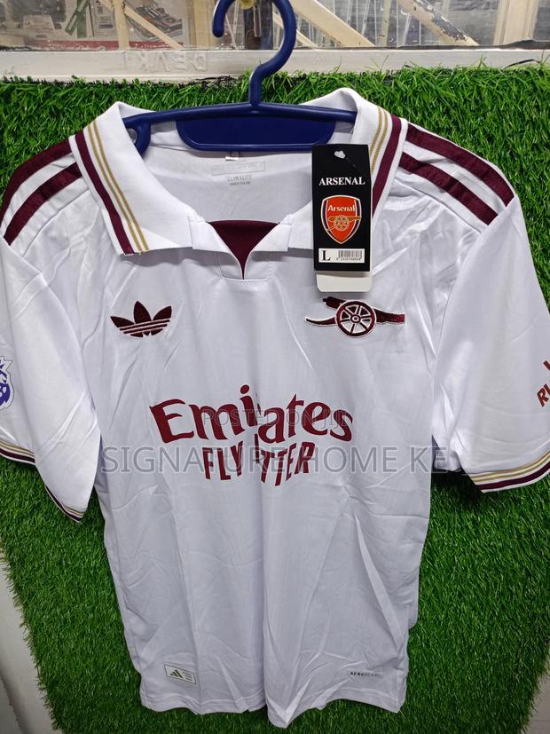 Real Madrid Jersey - main view