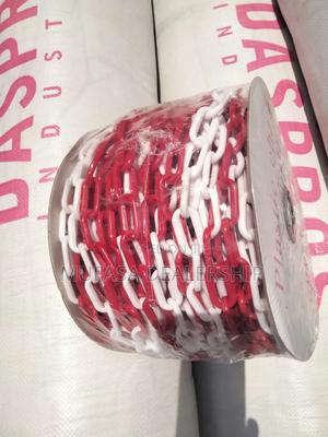 Plastic Barrier Chain - thumbnail 2