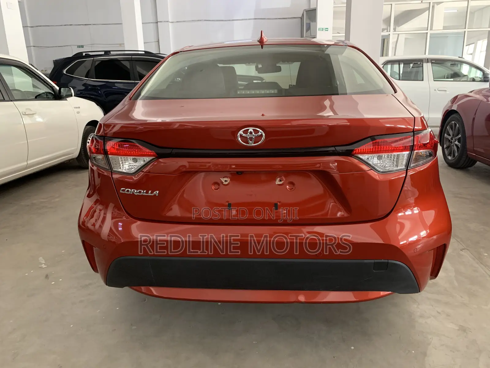 Toyota Corolla LE Eco (1.8L 4cyl 2A) 2019 Orange