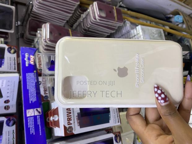 Miser Liquid Silicone iPhone 11 Pro Max Case With Microfiber Lining - main view