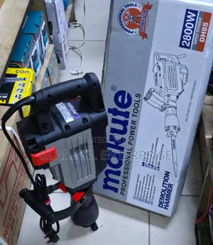 Makute Demolisher 2800watts Heavy Duty
