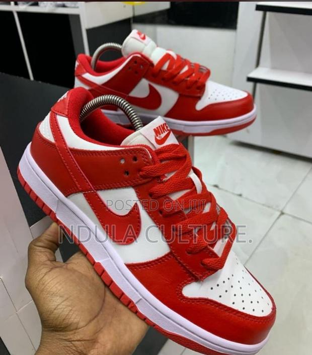 Nike Sb Dunk Shoes - thumbnail 4
