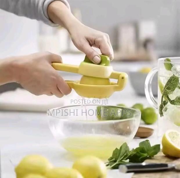 Hand Press Lemon Squeezer