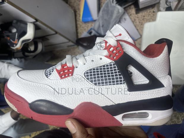 Air Jordan 4 - thumbnail 5