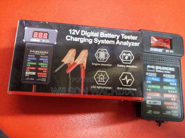 Digital Battery Tester Analyzer. 12v - main view
