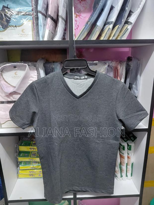 V-Neck T-Shirts - thumbnail 3