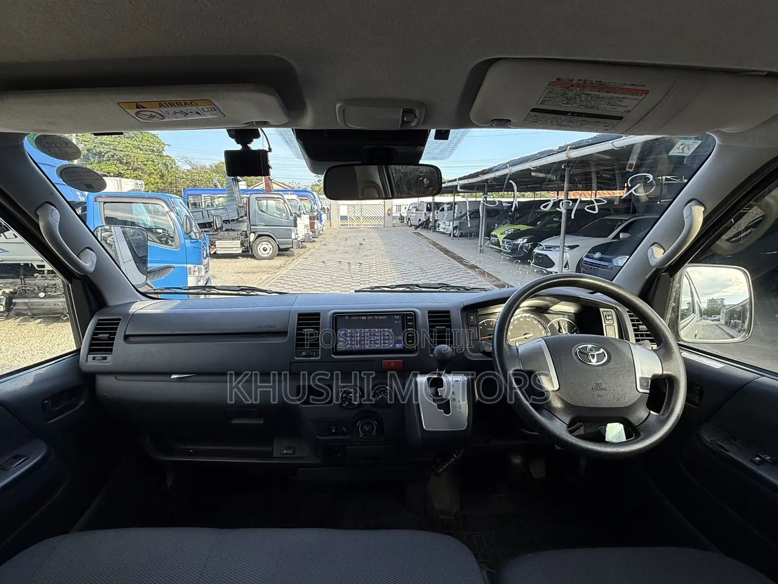 Toyota HiAce 2018 White