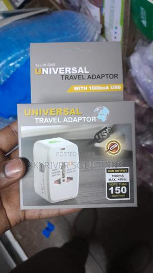 All-in -One Universal Travel Adaptor 1000ma Usb Max+5vdc - main view