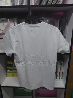 Plain T-Shirts White in Colour