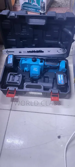 16" Cordless Chain Saw