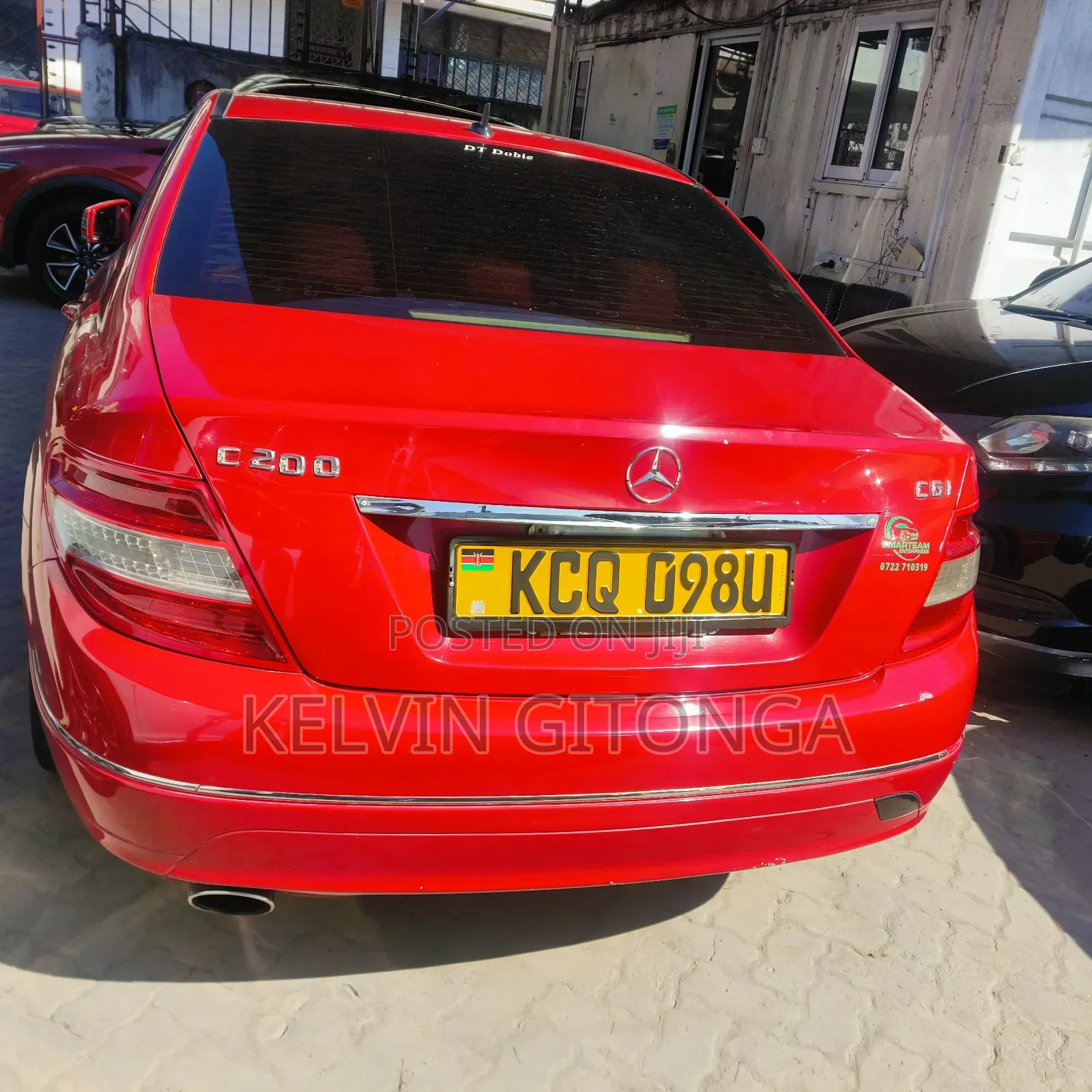 Mercedes-Benz C200 2012 Red