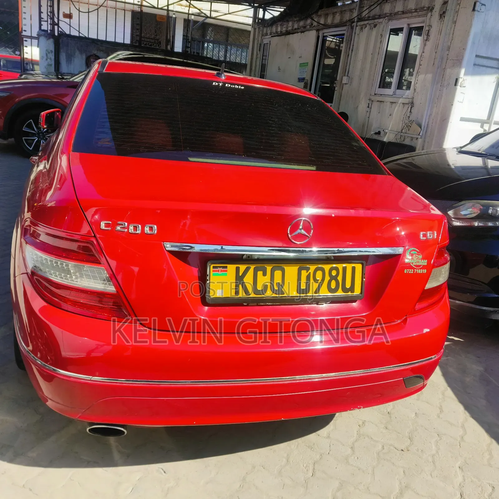 Mercedes-Benz C200 2012 Red