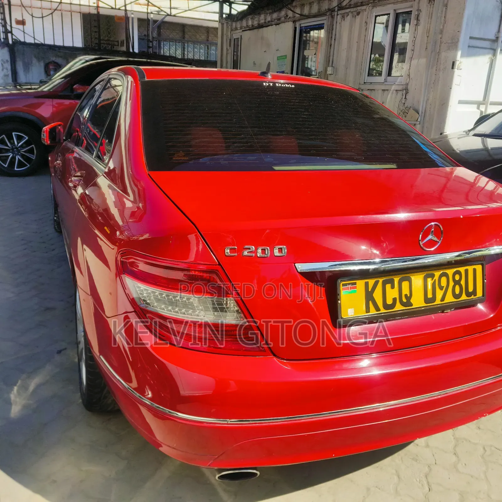 Mercedes-Benz C200 2012 Red