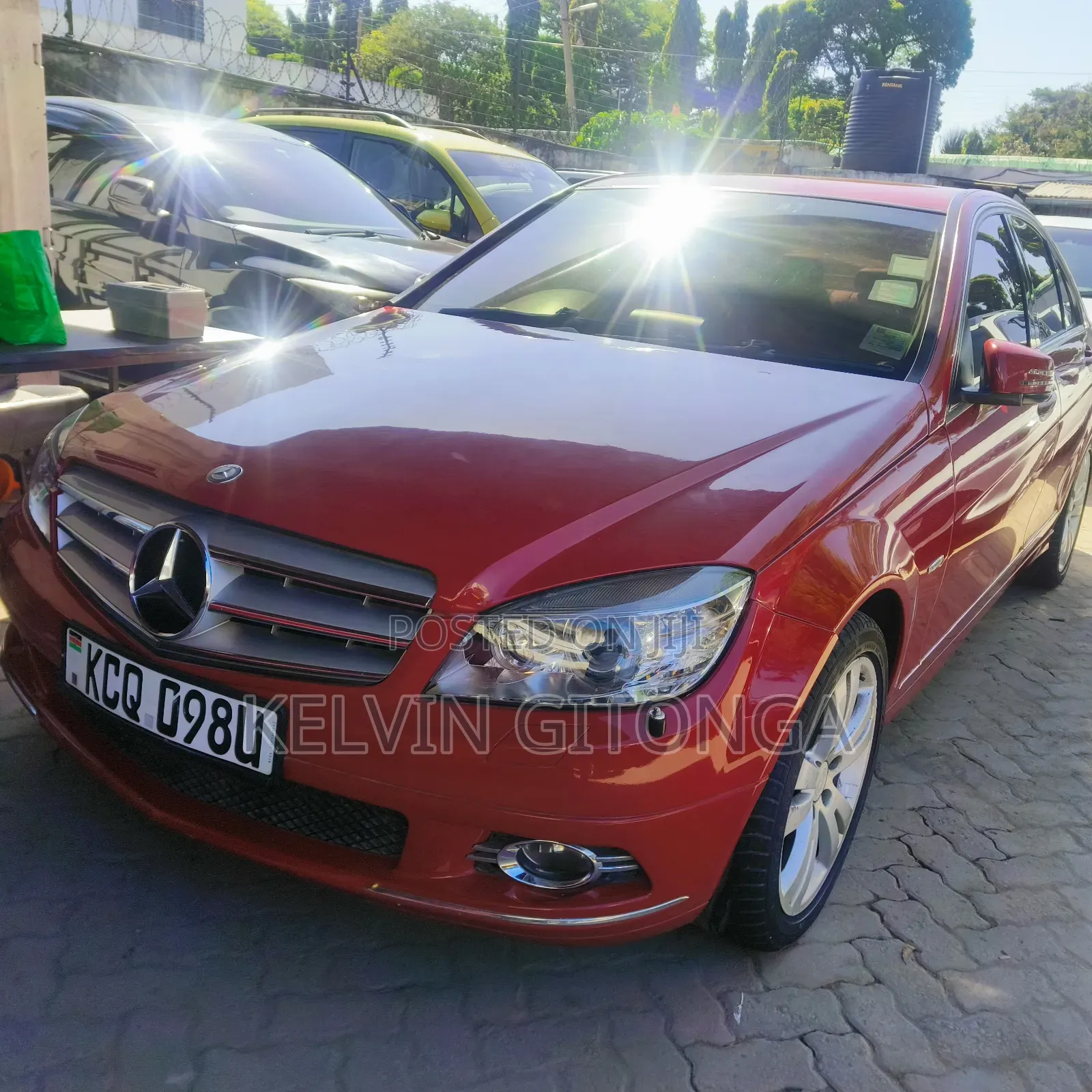 Mercedes-Benz C200 2012 Red
