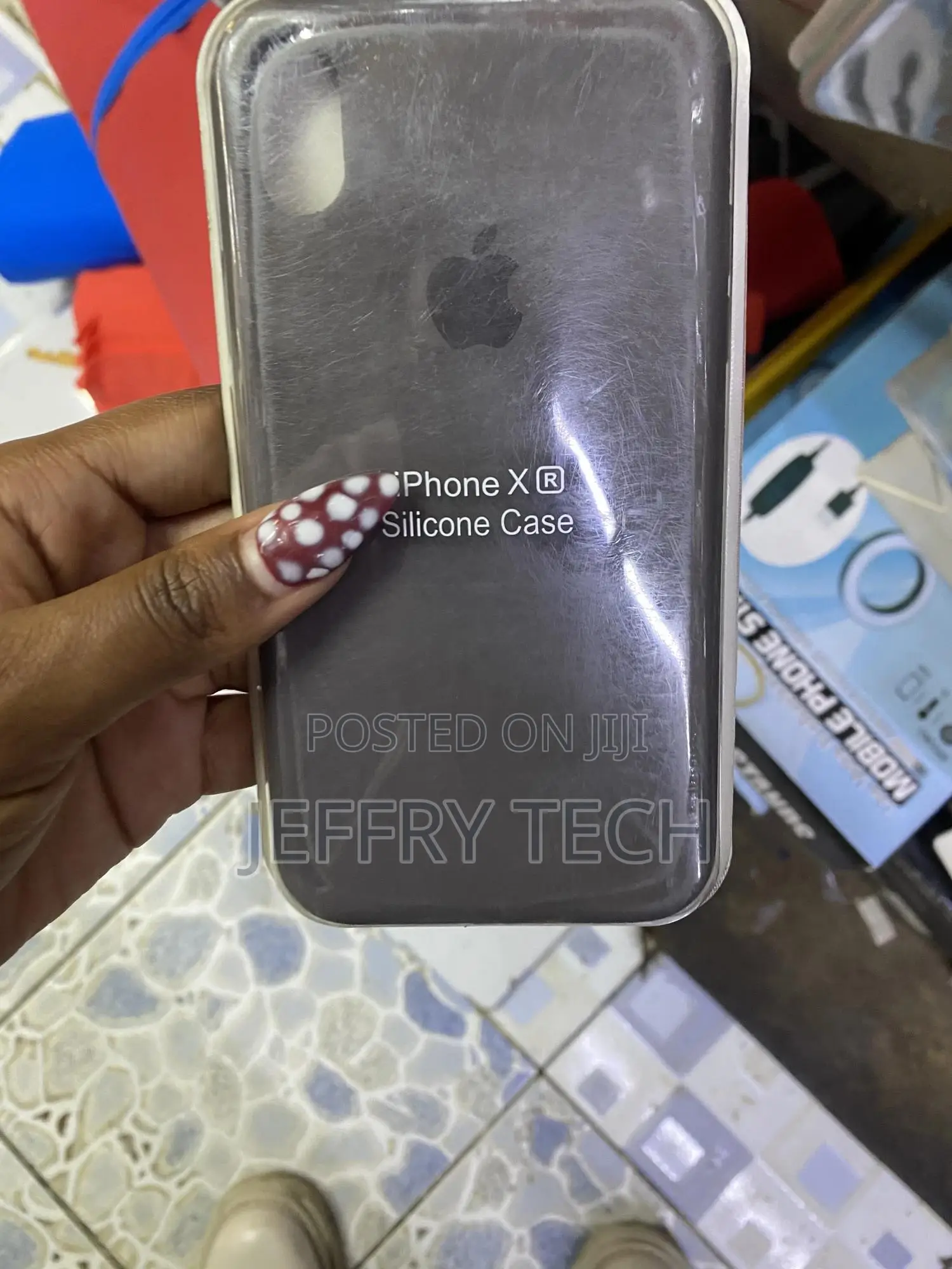 Surphy iPhone Xr Liquid Silicone Case With Microfiber Lining