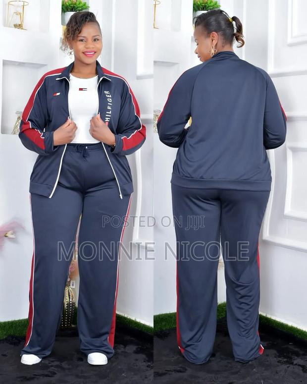 Trendy Wide Leg Tracksuit - thumbnail 3