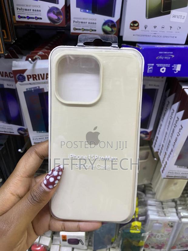 Hermes iPhone 15 Pro Max Liquid Silicone Case With Microiber Lining - main view