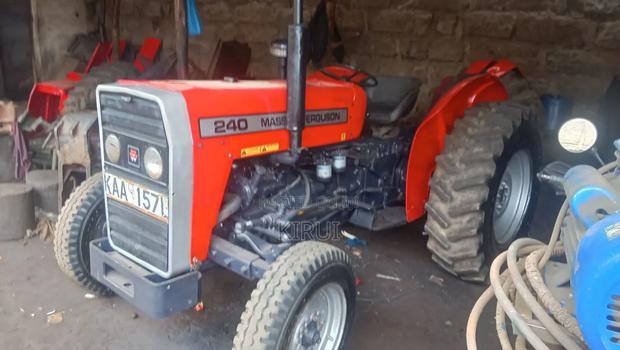 Massey Ferguson 240 - thumbnail 4