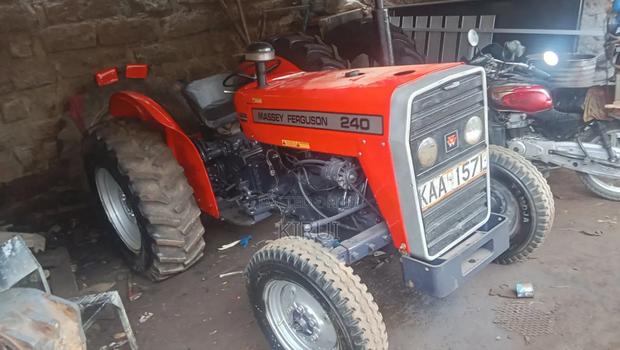 Massey Ferguson 240 - thumbnail 5
