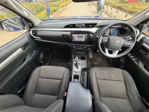 Toyota Hilux 2018 Blue