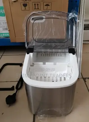 Compact Powerful 15-Litre Ice Cube Machine
