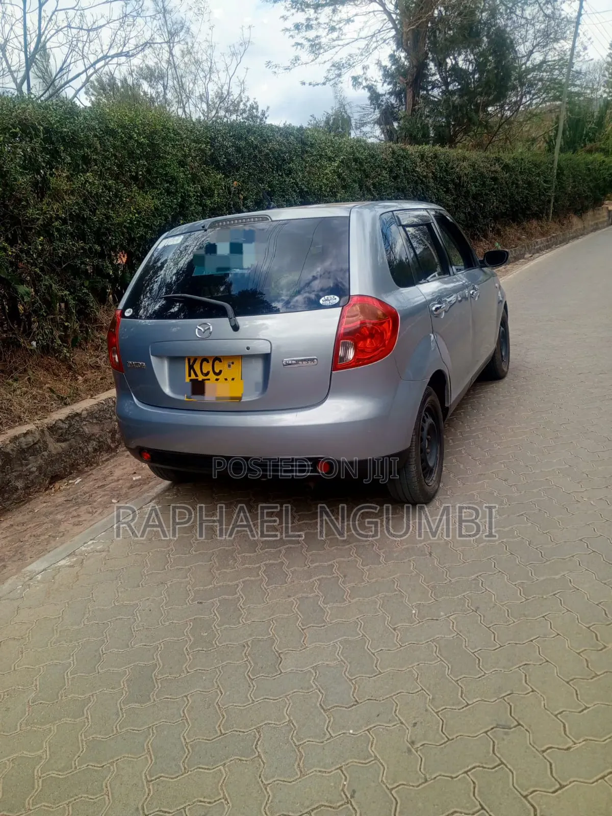 Mazda Verisa 2008 Silver