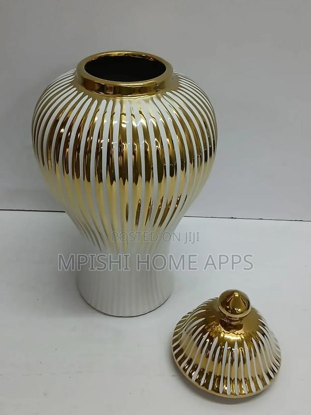 Ceramic Gold-Plated White Flower Vase - thumbnail 4