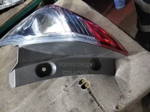 Hondafit Shuttle Taillight