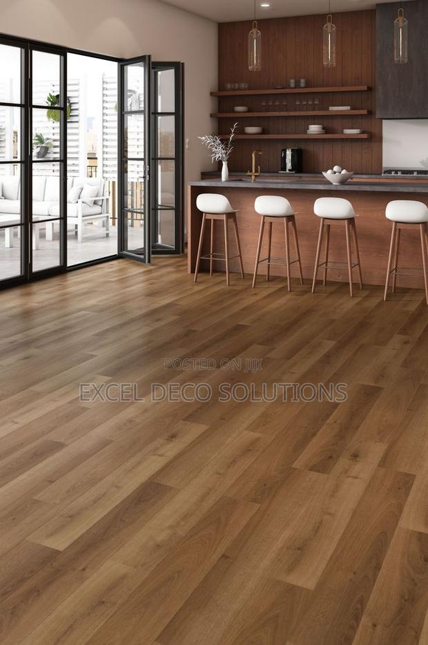 European Wood Aesthetic Laminate Flooring - main view