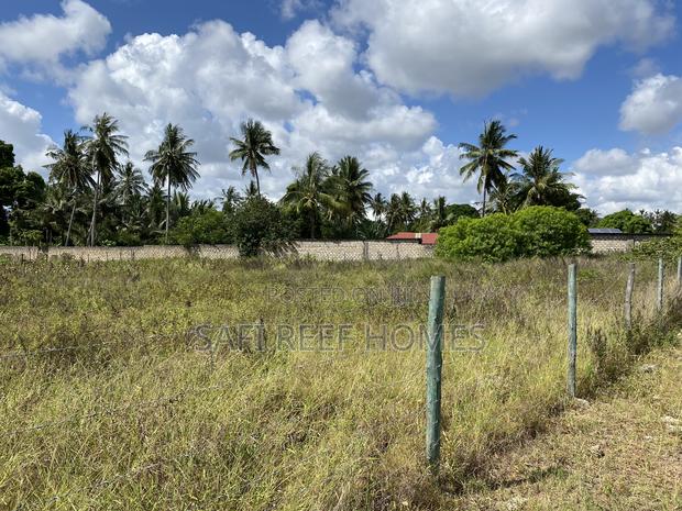 1/2 Acre With Ready Tittle in Kikambala Close to the Road - thumbnail 5