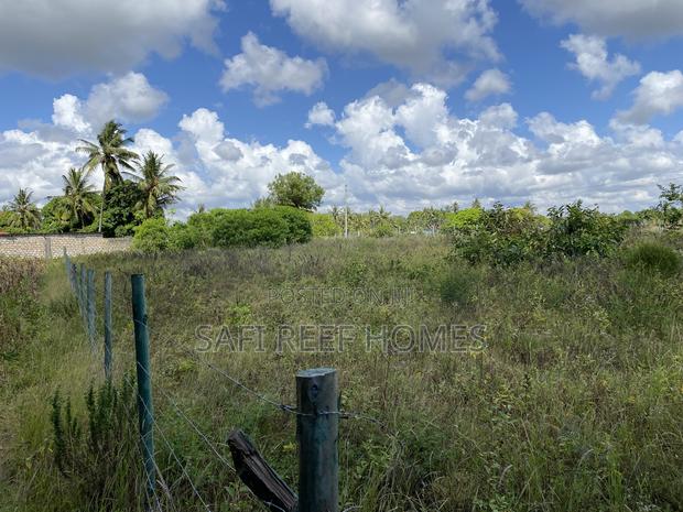 1/2 Acre With Ready Tittle in Kikambala Close to the Road - thumbnail 11