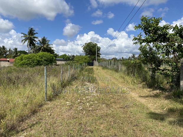 1/2 Acre With Ready Tittle in Kikambala Close to the Road - thumbnail 3