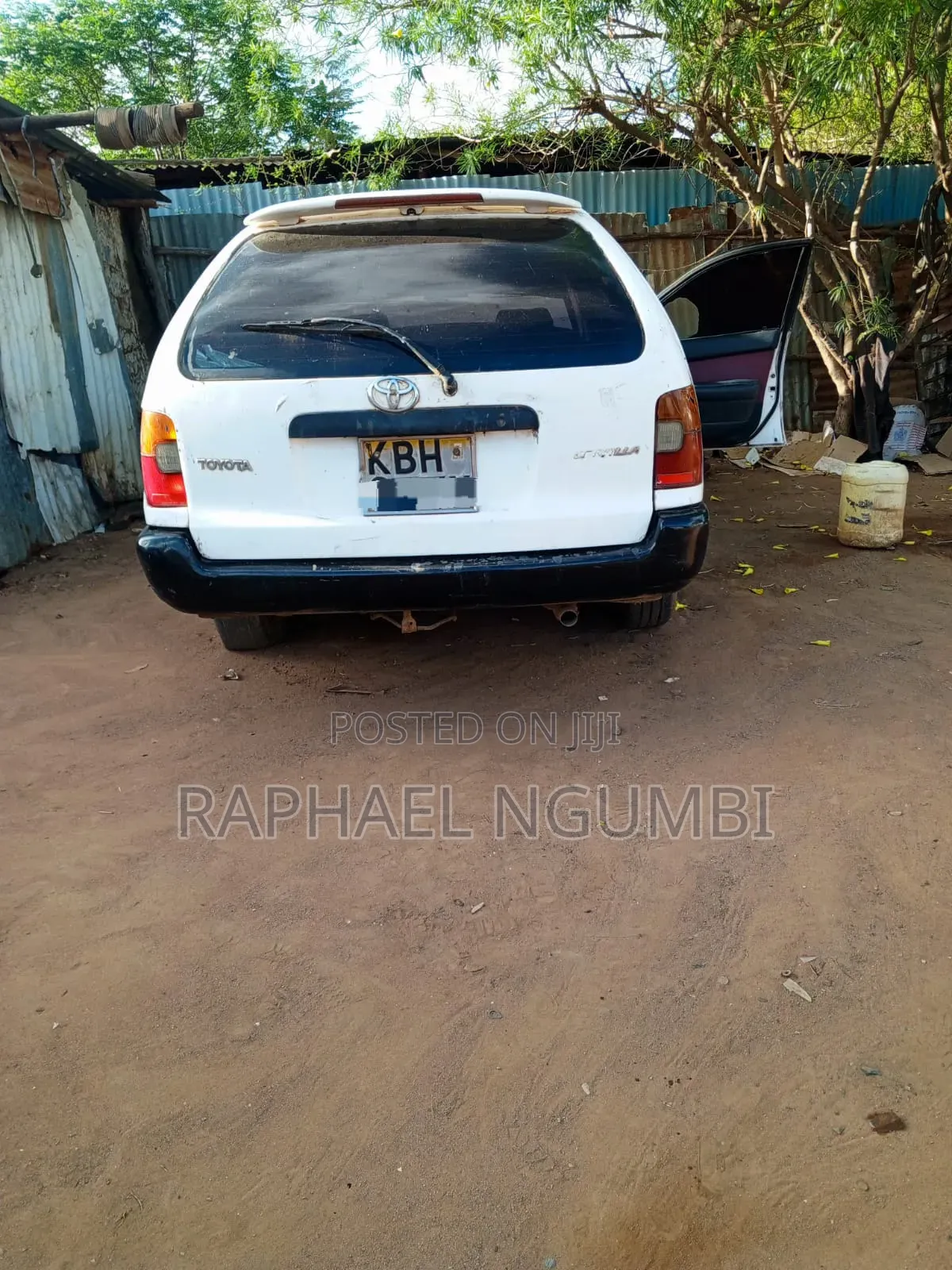 Toyota Corolla 2002 White