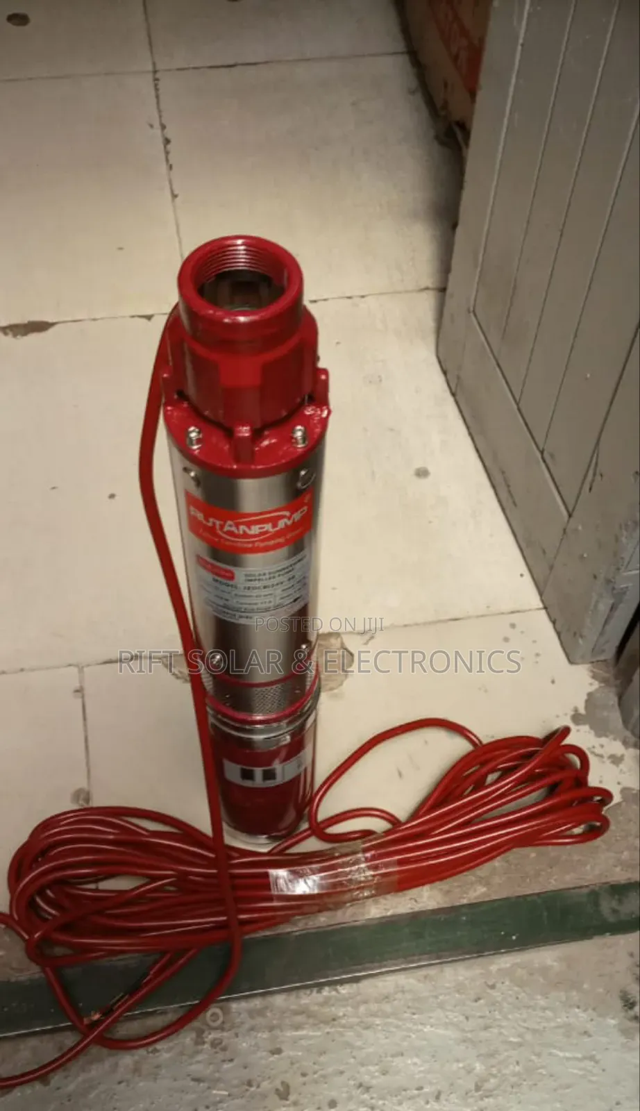 50 Meters Head Submersible Solar Pump 3mm^3 Delivery 470 Watts Solar