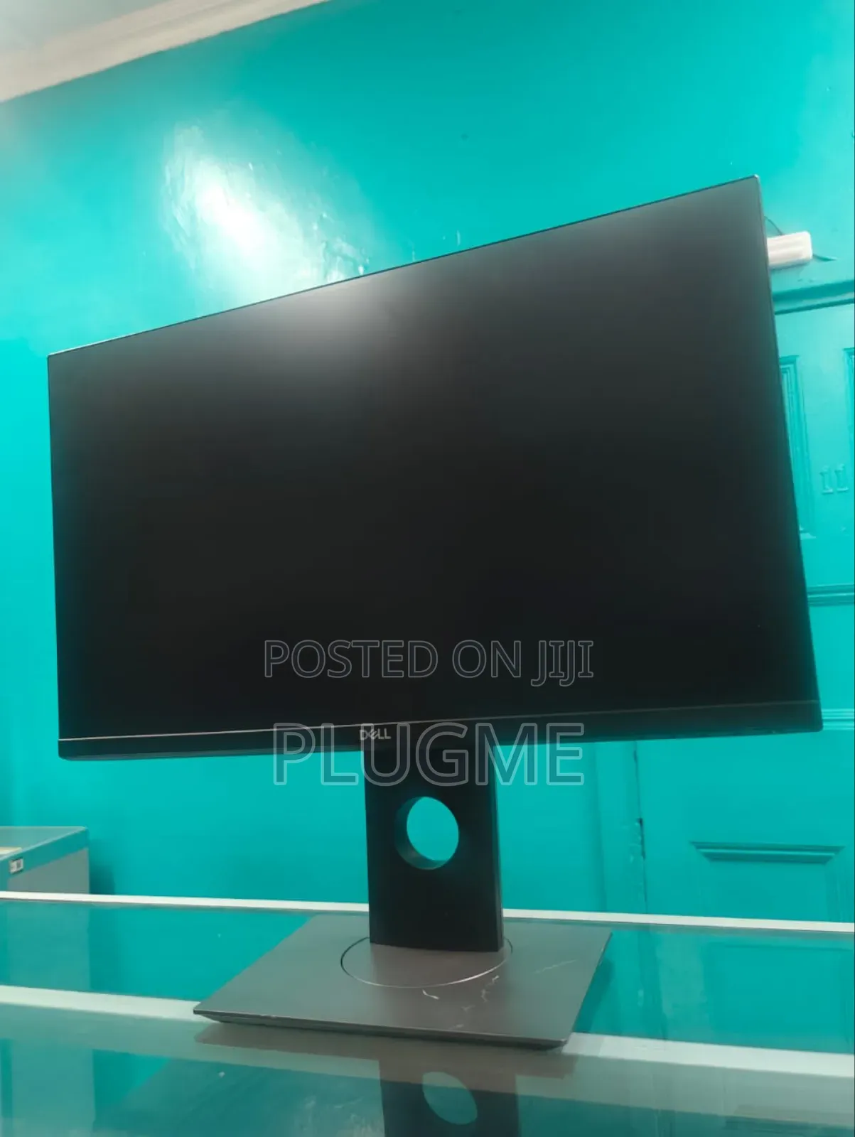 24 Inch Edge to Edge Dell Frameless TFT Monitor