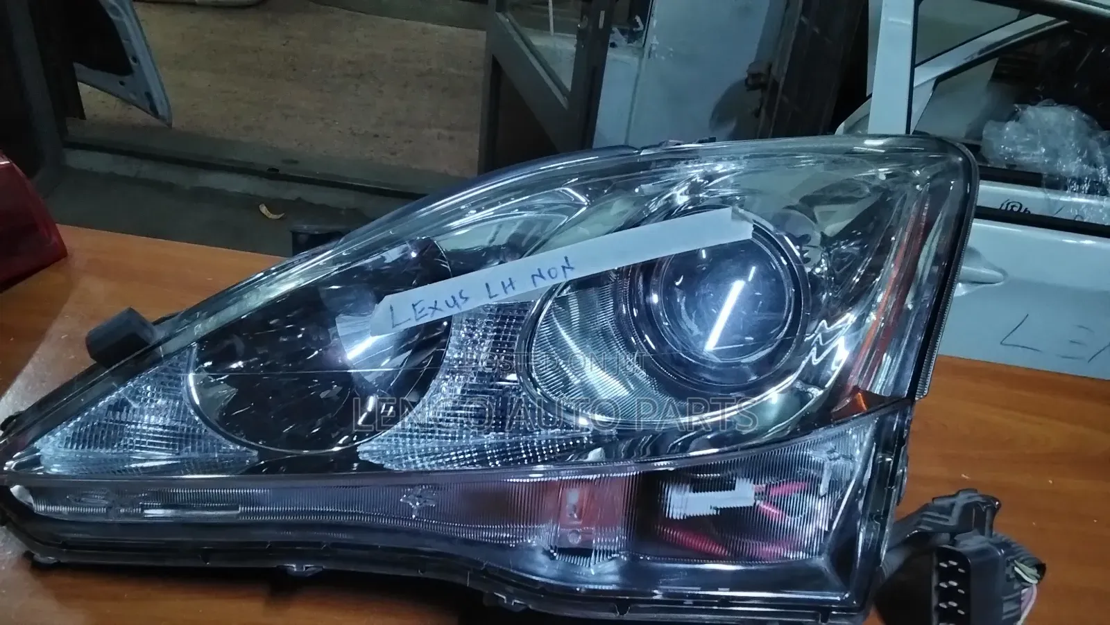 Lexus Is250 Headlight Saloon Non-Xenon Left