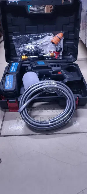 Brand New Cordless Makita Car Wash