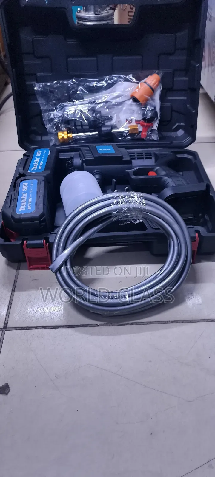 Brand New Cordless Makita Car Wash