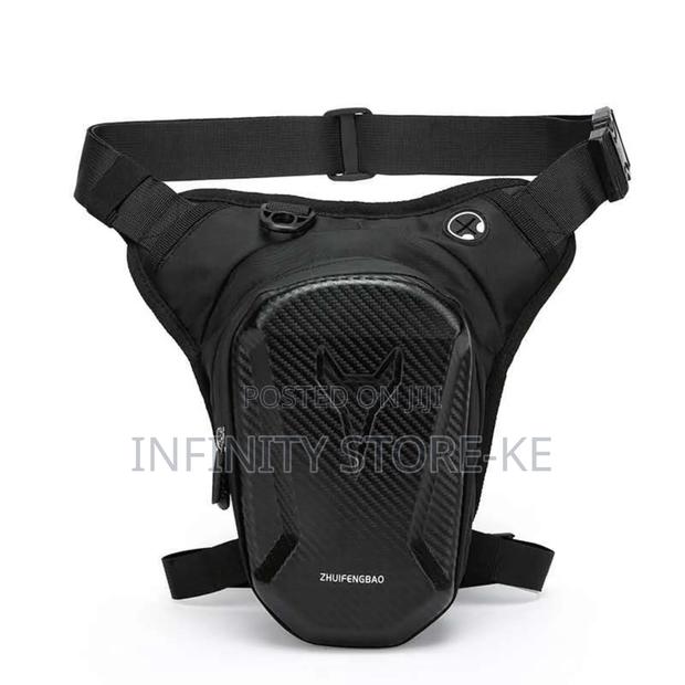 V Shaped Waist Bags - thumbnail 2