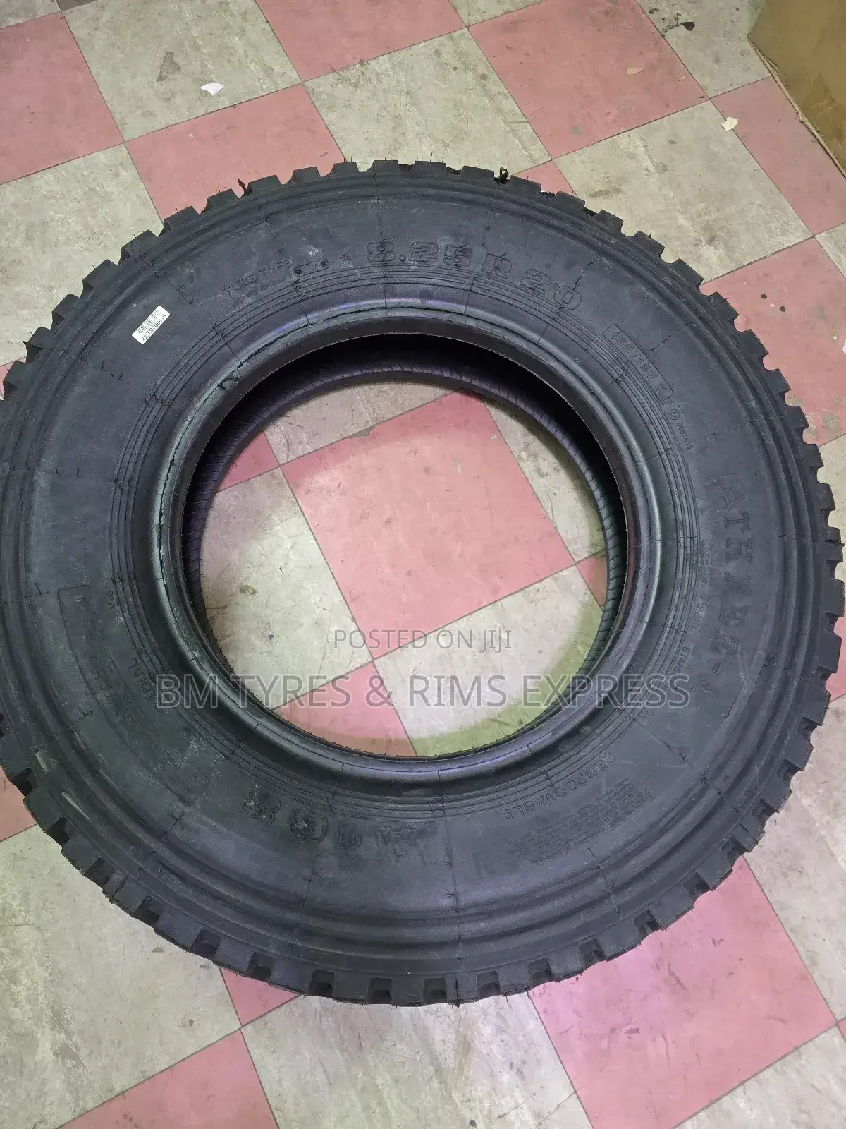 825 R20 Thee - A (Allposition) Commercial.
