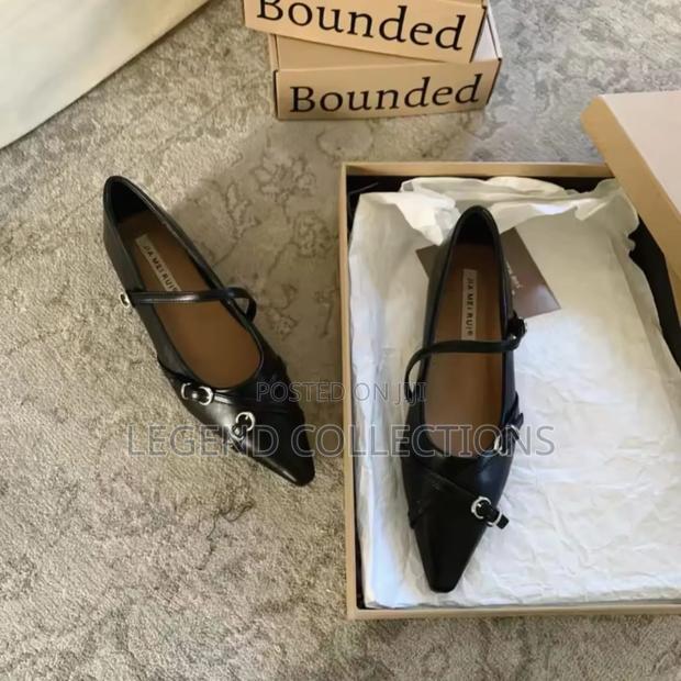 Ladies Flat Shoes - main view