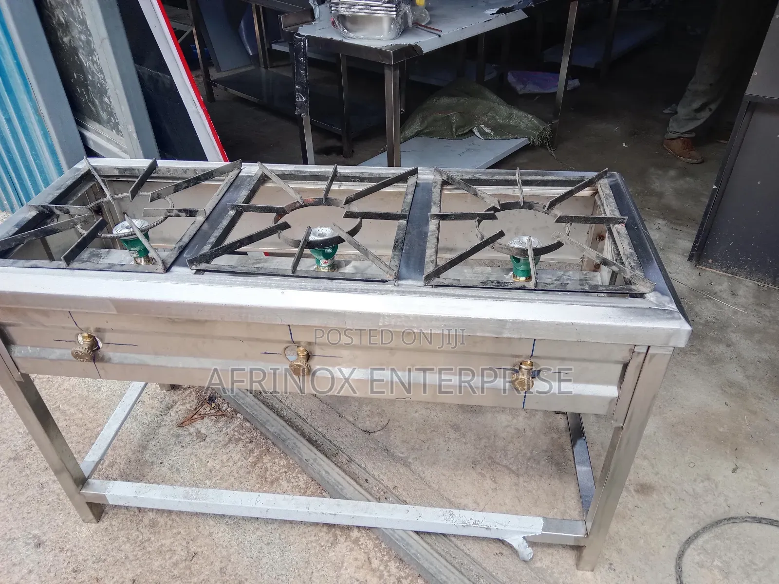 3-Burner Gas Cooker – Durable Efficient