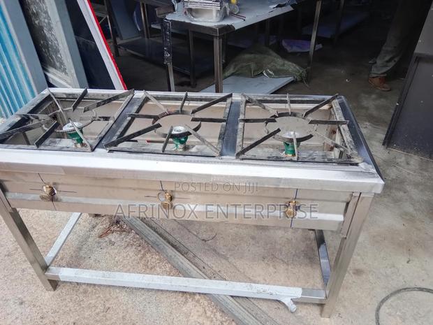 3-Burner Gas Cooker – Durable Efficient - main view