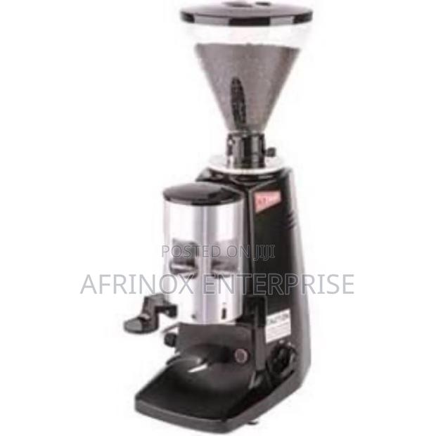 Coffee Grinder – Fresh Fast Grinding - main view