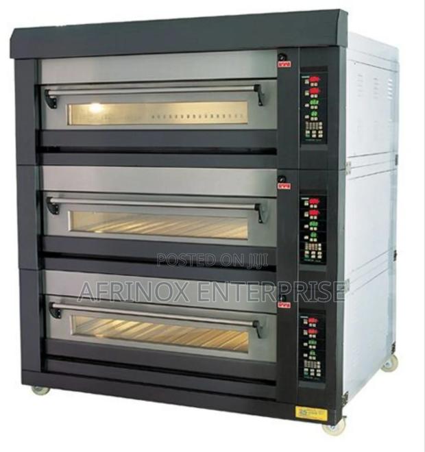 3-Deck 6-Tray Bakery Oven – Heavy Duty Bake Bread, Cakes, and Pastry - main view