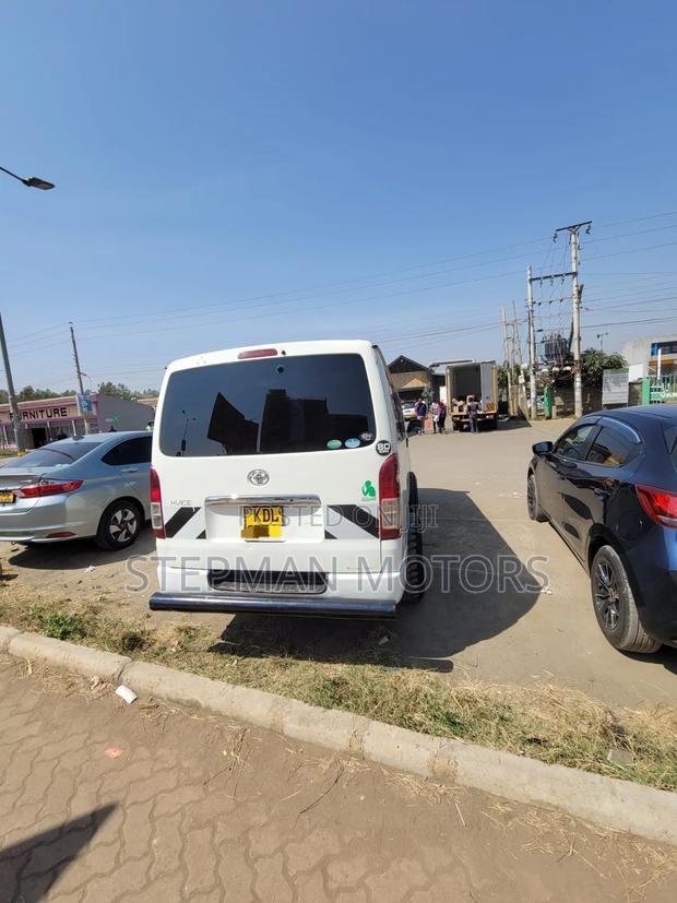 Toyota HiAce 2016 White - thumbnail 5