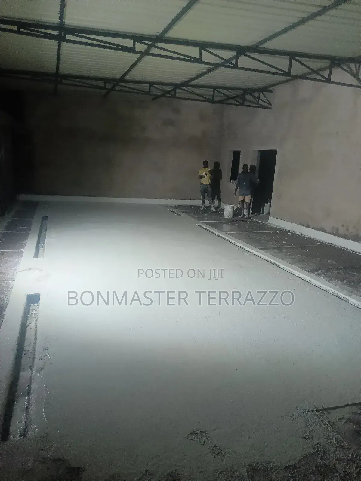 Straight Terrazzo Fundi