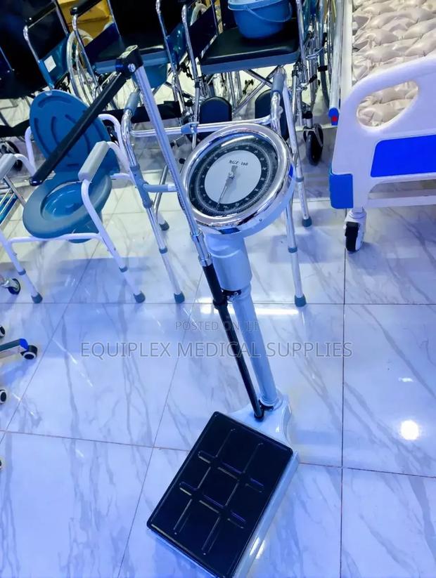 Mechanical Weighing Scale - main view