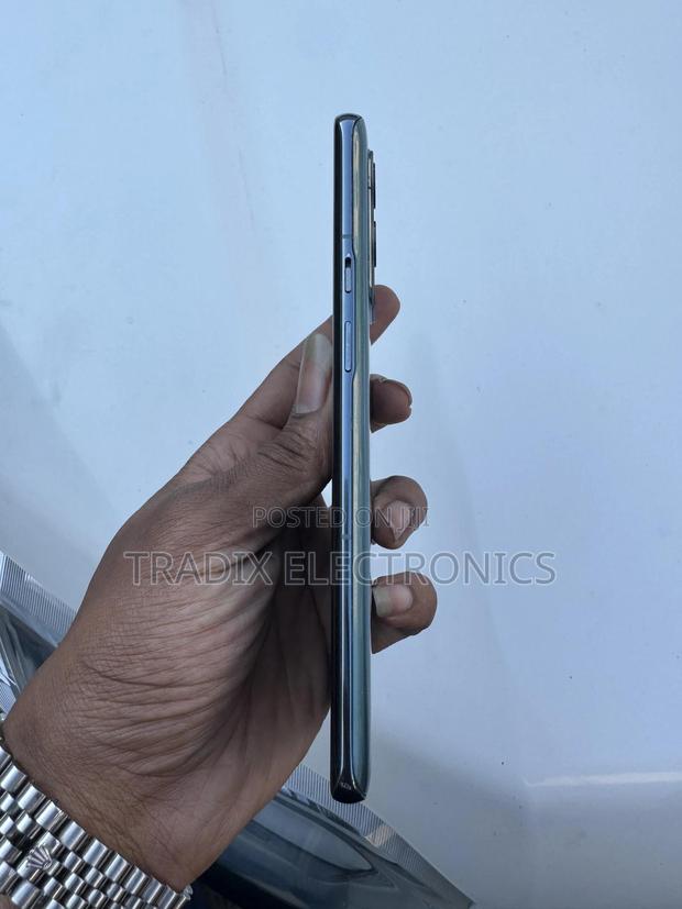 OnePlus 9 Pro 256 GB Blue - thumbnail 3